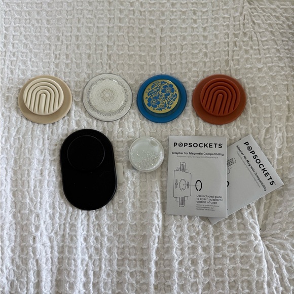 PopSocket Multi-Color Phone Grip Set - Picture 1 of 3